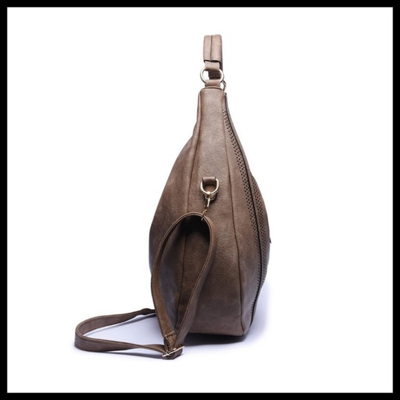 NEW LISBON Hobo Crossbody - Picture 3 of 8